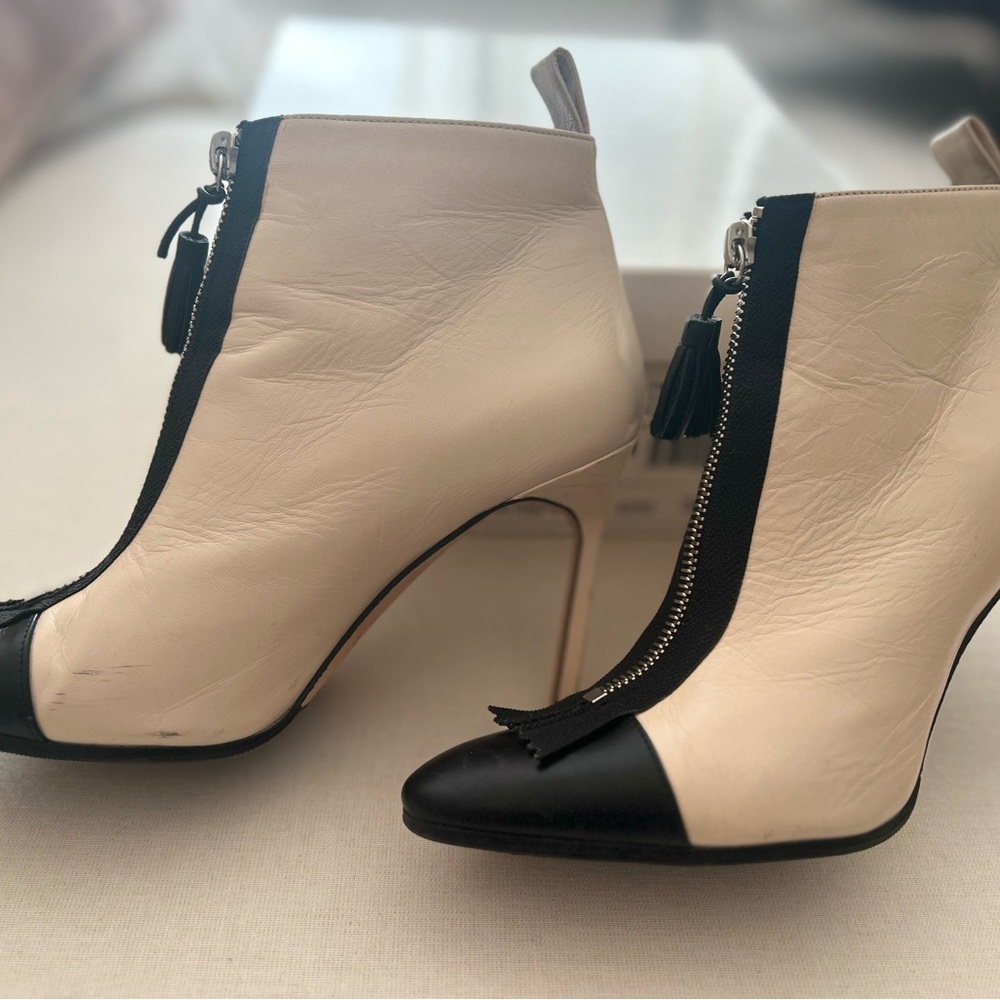 Manolo Blahnik boots. Size 37. Excellent condition .